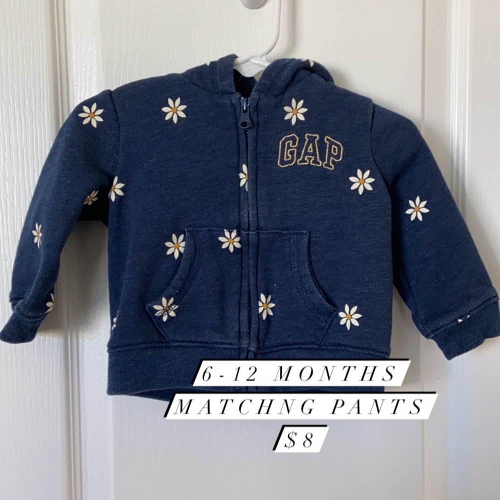 Gap daisy sweatshirt 6-12 months